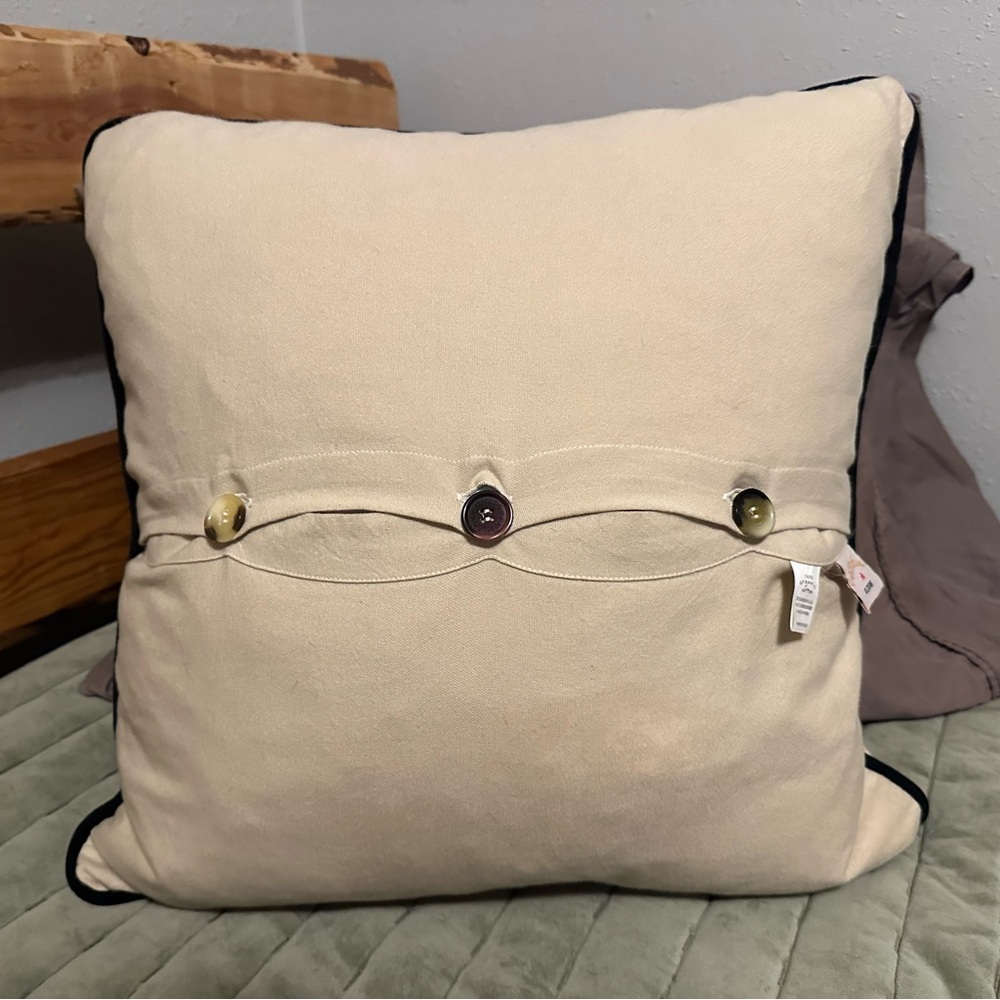 Rare Catstudio Outer Banks Embroidered Pillow 100% Organic Cotton - Picture 10 of 12